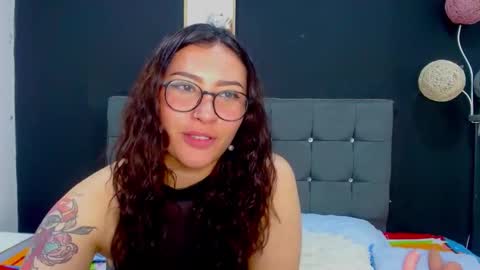 nicolee_8 online show from 10, 10, 2025