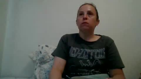 Nicole online show from 13, 4, 2026