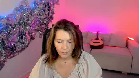 Snapshot of nicolehits chatting on 19, 9, 2025 nicolehits online show from 19, 9, 2025
