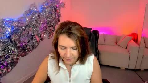 Snapshot of nicolehits chatting on 22, 9, 2025 nicolehits online show from 22, 9, 2025
