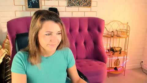 Snapshot of nicolehits chatting on 26, 9, 2025 nicolehits online show from 26, 9, 2025