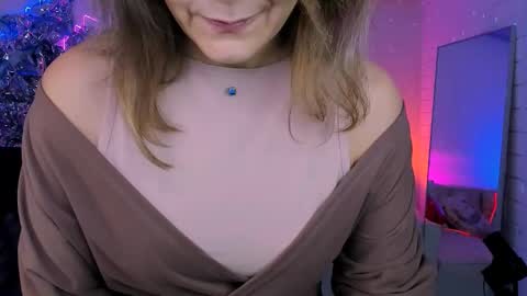Snapshot of nicolehits chatting on 7, 10, 2025 nicolehits online show from 7, 10, 2025
