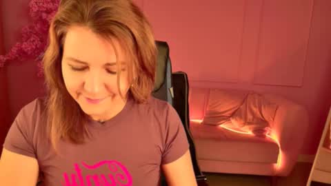 nicolehits online show from 7, 11, 2025