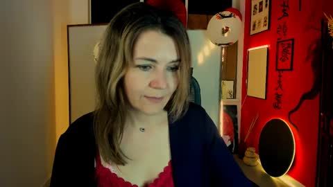 nicolehits online show from 7, 4, 2026