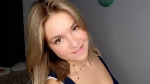 Nicole online show from 3, 12, 2025