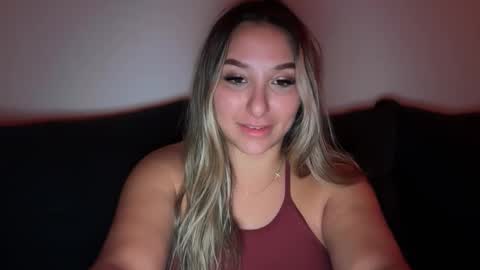 Snapshot of nicolelovesyou444 chatting on 23, 10, 2025 nicolelovesyou444 online show from 23, 10, 2025