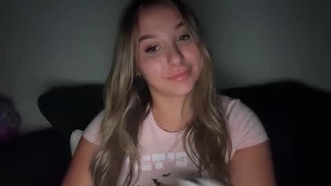 Snapshot of nicolelovesyou444 chatting on 5, 11, 2025 nicolelovesyou444 online show from 5, 11, 2025