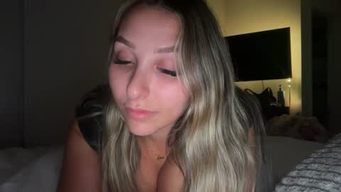 nicolelovesyou444 online show from 1, 7, 2026