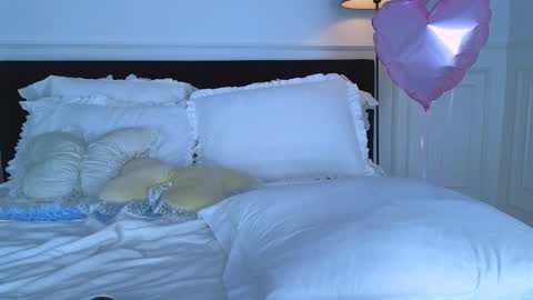 Nicole online show from 28, 2, 2026