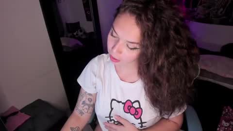 Snapshot of nicolepeachx chatting on 4, 2, 2025 Nicol independent model online show from 4, 2, 2025