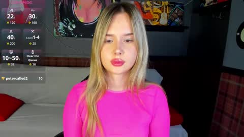 Snapshot of nicoletacooper chatting on 23, 12, 2025 Nicoletta online show from 23, 12, 2025