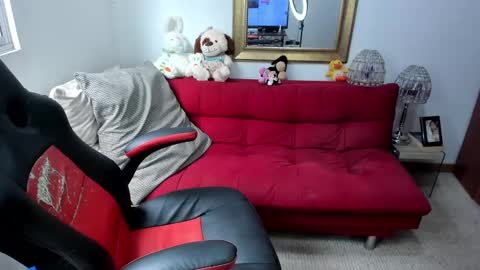 Nicolettcolin  online show from 18, 12, 2024