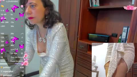 Nicolett Ryan  online show from 9, 1, 2025