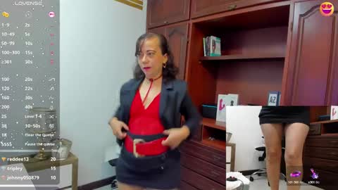 Nicolett Ryan  online show from 28, 1, 2025