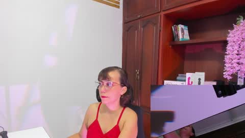 Nicolett Ryan  online show from 2, 10, 2025