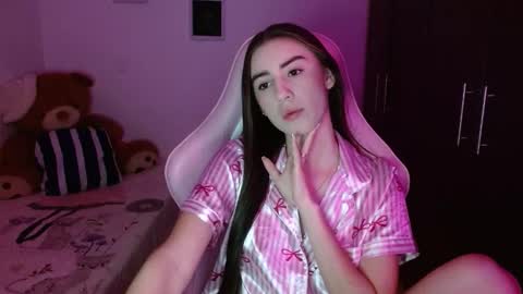 Snapshot of nicoll_28 chatting on 8, 2, 2026 nicoll_28 online show from 8, 2, 2026