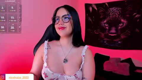 Snapshot of nicolle_ruizz chatting on 3, 12, 2025 Nicoll online show from 3, 12, 2025