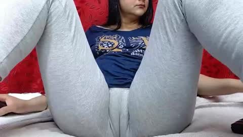 Snapshot of nicolleowens chatting on 6, 10, 2025 NICOLLE online show from 6, 10, 2025