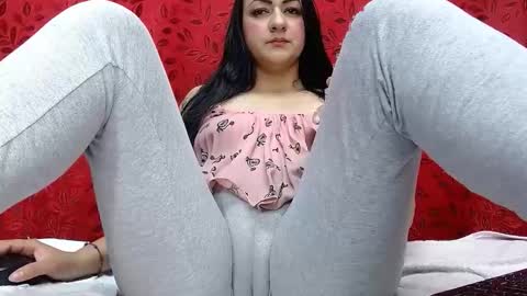 Snapshot of nicolleowens chatting on 20, 12, 2025 NICOLLE online show from 20, 12, 2025