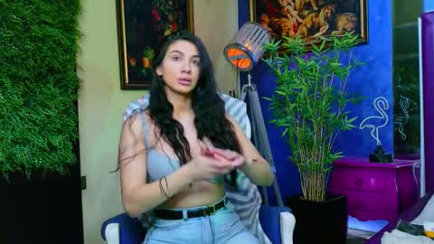 Snapshot of nicollepalmer chatting on 17, 10, 2025 Nicolle online show from 17, 10, 2025