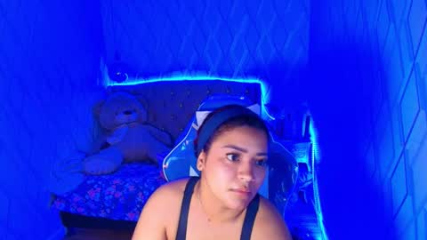 Nicolle Miley online show from 14, 11, 2025