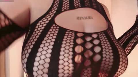 Snapshot of nicolletease chatting on 2, 12, 2025 nicolletease online show from 2, 12, 2025