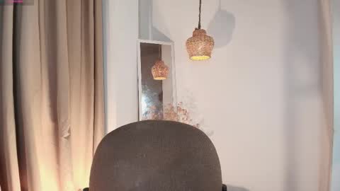 Snapshot of nicolletease chatting on 4, 12, 2025 nicolletease online show from 4, 12, 2025