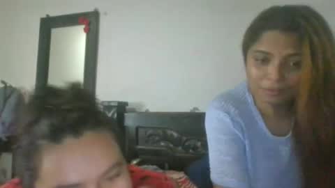 NicollGreen online show from 24, 9, 2025