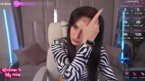 Snapshot of nicolnightt chatting on 10, 11, 2025 Nicole online show from 10, 11, 2025