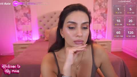 Snapshot of nicolnightt chatting on 15, 12, 2025 Nicole online show from 15, 12, 2025