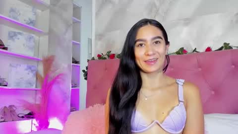 Snapshot of nicolqueen_ chatting on 14, 10, 2025 NICOL online show from 14, 10, 2025