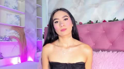 Snapshot of nicolqueen_ chatting on 28, 11, 2025 NICOL online show from 28, 11, 2025