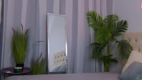 Snapshot of nicolros chatting on 24, 5, 2026 NicolRos online show from 24, 5, 2026