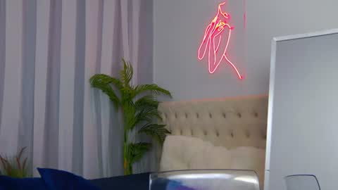 Snapshot of nicolros chatting on 8, 7, 2026 NicolRos online show from 8, 7, 2026