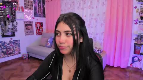 Snapshot of nidrii_07 chatting on 7, 3, 2025 900 300 online show from 7, 3, 2025