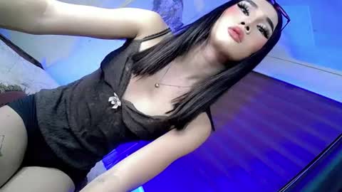 Snapshot of night_crystal1111 chatting on 27, 6, 2026 night_crystal1111 online show from 27, 6, 2026