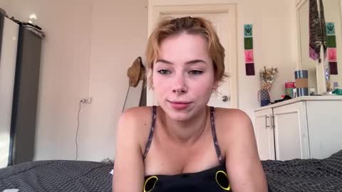 Snapshot of night_jelly chatting on 13, 2, 2026 Aurora online show from 13, 2, 2026