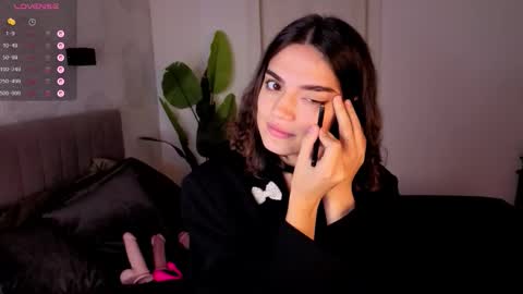 Snapshot of nightfloat chatting on 11, 9, 2025 Daisy nd Tyler 3 online show from 11, 9, 2025