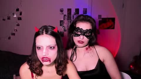 Snapshot of nightfloatt chatting on 31, 10, 2025 Daisy online show from 31, 10, 2025