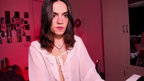 Snapshot of nightfloatt chatting on 18, 11, 2025 Daisy online show from 18, 11, 2025