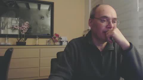 Snapshot of nightkeeper63 chatting on 4, 2, 2025 nightkeeper63 online show from 4, 2, 2025