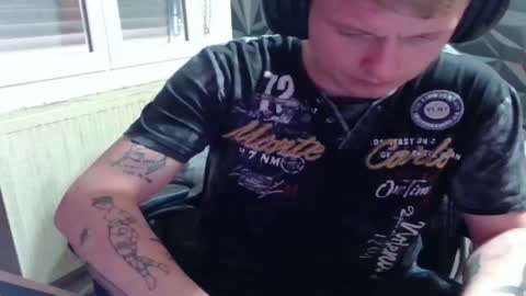 Snapshot of niglo620 chatting on 1, 6, 2026 niglo620 online show from 1, 6, 2026