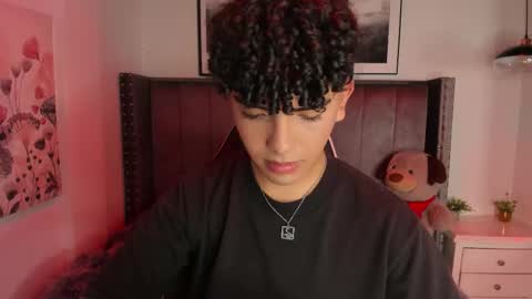 niick_twink online show from 5, 12, 2025