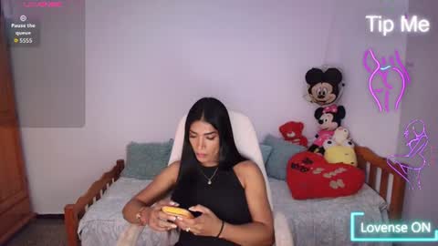 Snapshot of niickylovee chatting on 22, 6, 2026 Nicolle Bustamante online show from 22, 6, 2026
