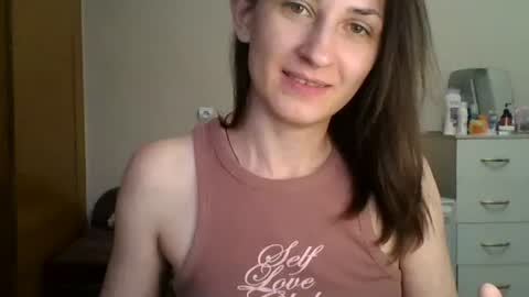 nika_smily online show from 3, 6, 2026