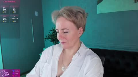 Snapshot of nika_smit chatting on 6, 12, 2024 Nika online show from 6, 12, 2024
