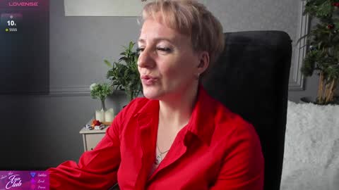 Snapshot of nika_smit chatting on 13, 12, 2024 Nika online show from 13, 12, 2024