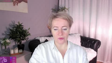 Snapshot of nika_smit chatting on 5, 1, 2025 Nika online show from 5, 1, 2025