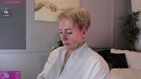 Snapshot of nika_smit chatting on 18, 1, 2025 Nika online show from 18, 1, 2025