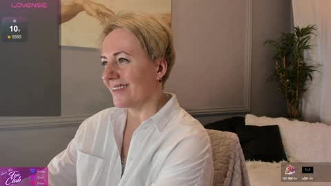 Snapshot of nika_smit chatting on 19, 1, 2025 Nika online show from 19, 1, 2025